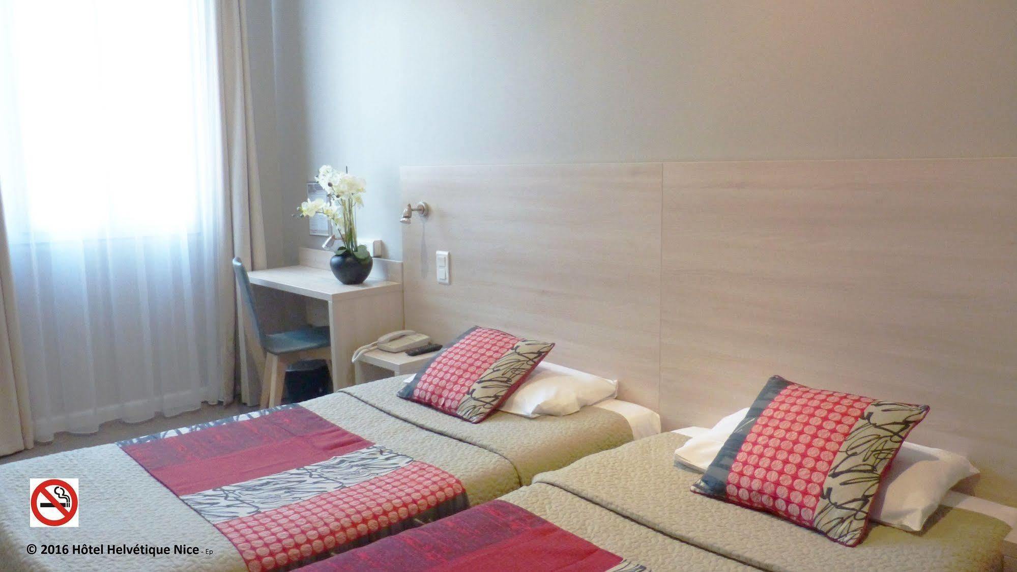 Helvetique 3*