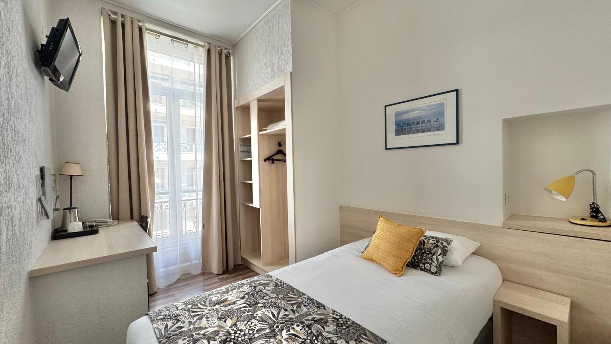 Hotel Helvetique 3*